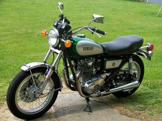 Click to view full size image
 ============== 
1975 Yamaha XS650
Front Left shot after restoration......
