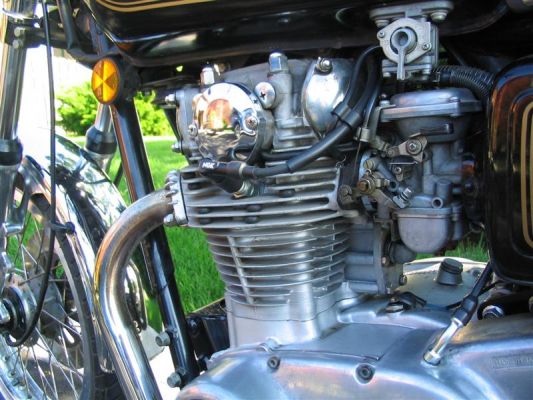 Click to view full size image
 ============== 
1978 XS650 engine
original engine
