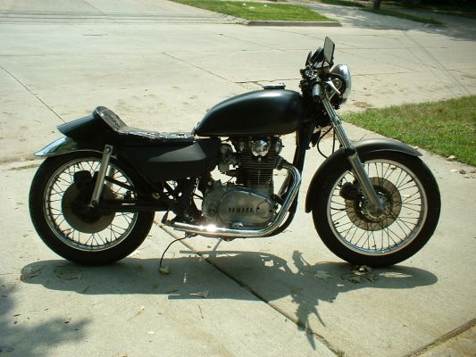 Click to view full size image
 ============== 
Y2K xs 650 Custom struts seat and tail section
bought the kz for $150 ripped the engine and had this one welded in- engine cost $52 on ebay
