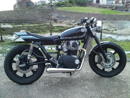 Click to view full size image
 ============== 
1975 Yamaha XS650
Right Side View

